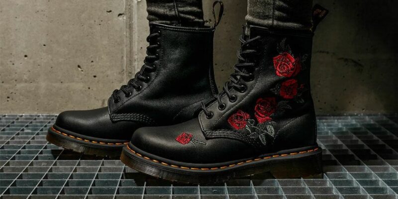 Dr Martens avalynė moterims spalva juoda