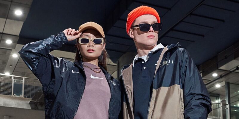 Accesories first! Prie savo aprangos derink streetwear‘o aksesuarus