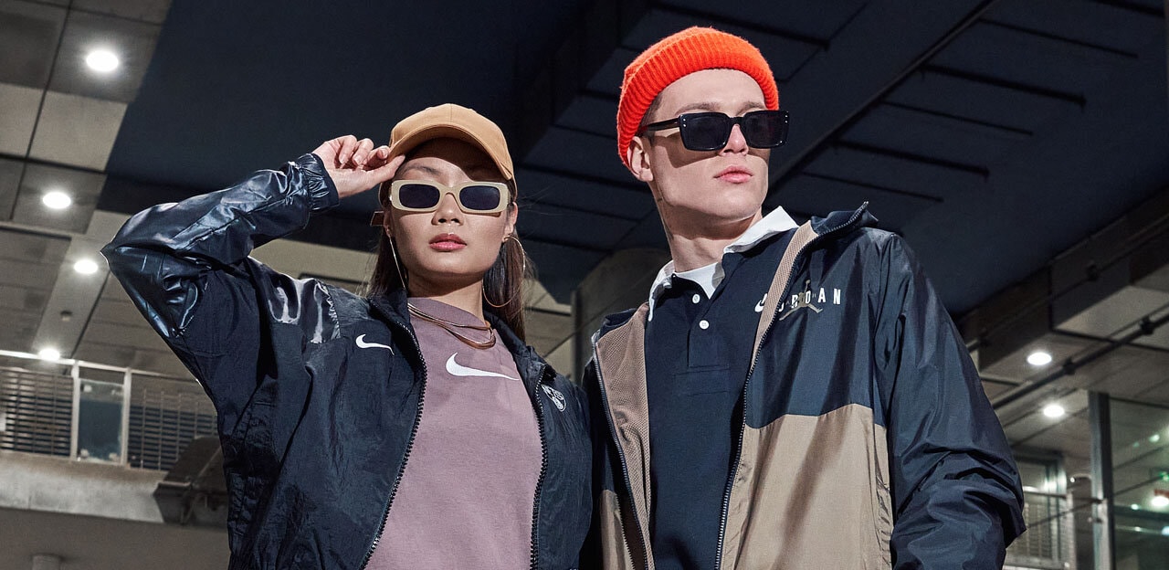 Accesories first! Prie savo aprangos derink streetwear‘o aksesuarus